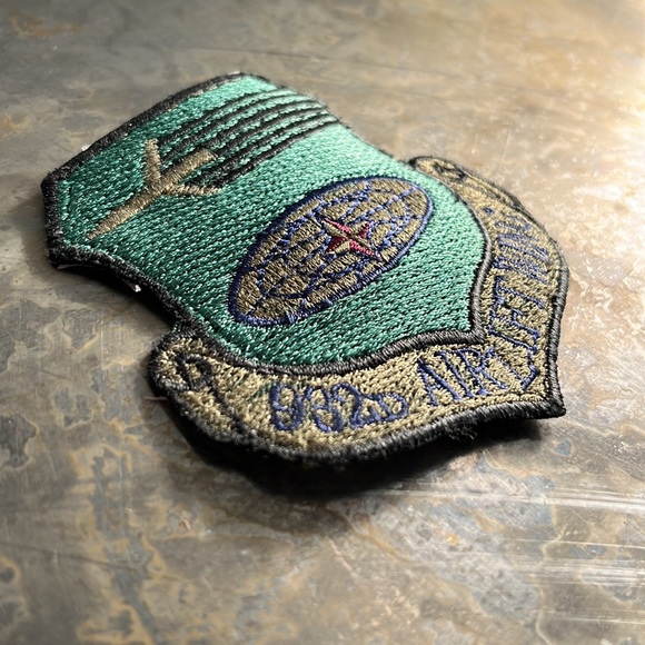 932D AIR LIFT WING embroidered patch, vintage - Picture 3 of 10